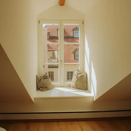 Brueck Residenz - Denkmalwohnung An Der Steinernen Bruecke Apartment *
