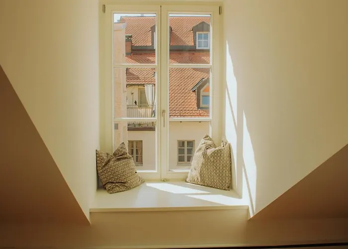 Brueck Residenz - Denkmalwohnung An Der Steinernen Bruecke Apartmán *